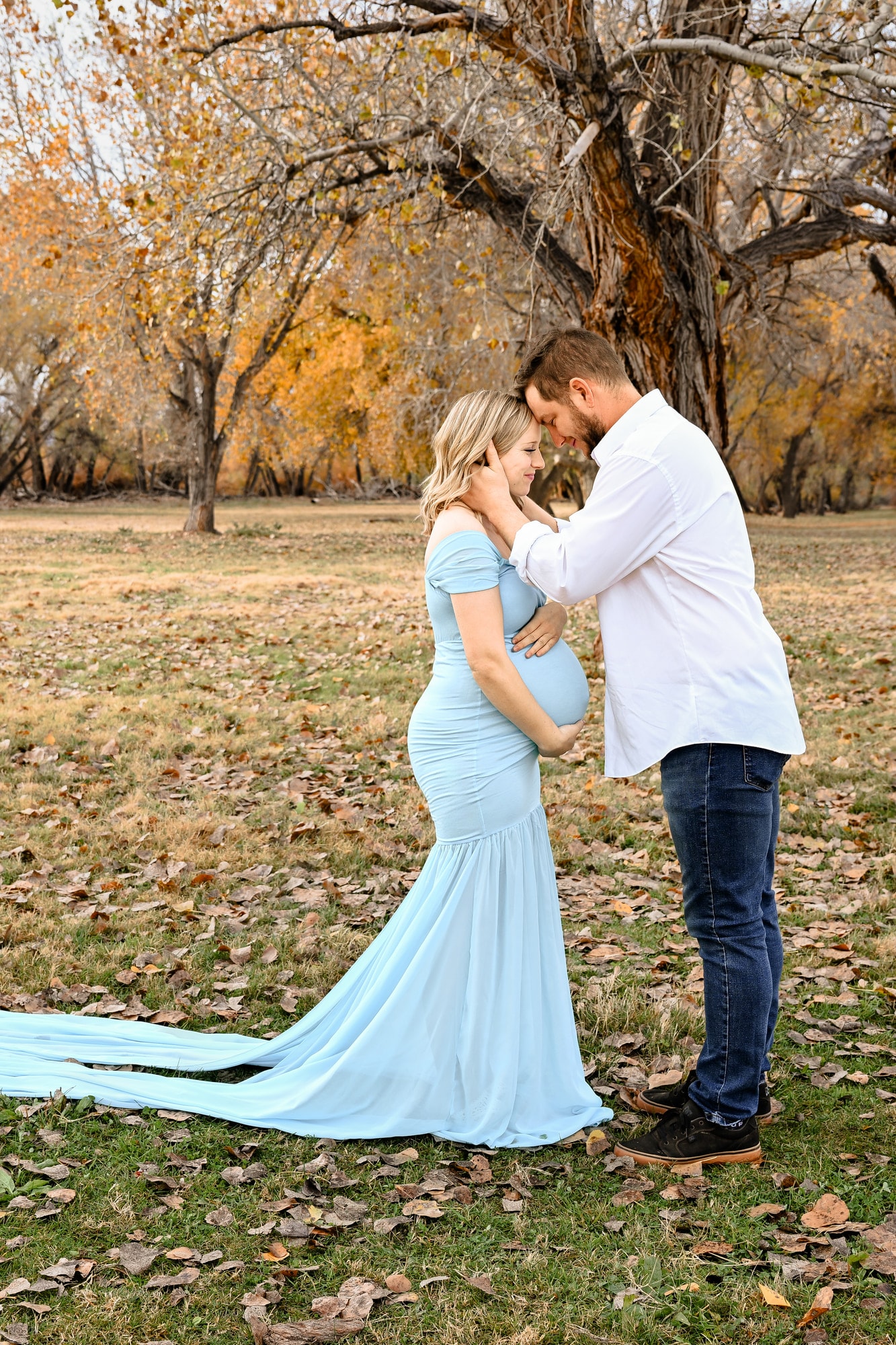 Why Your Partner Should Be in Your Maternity Photos